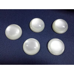 N. 5 Bottoni bellissimi rotondi grossi colore bianco perlato foro dietro c