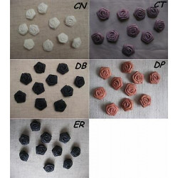N. 10 Bottoni bellissimi a rosa in plastica con  foro dietro