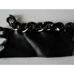 Metri 1 di Passamaneria in RASO NERO con catena nera alta cm 3