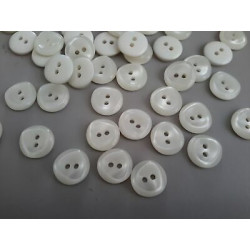 n 10 Bottoni rotondi in plastica colore bianco trasparente cm 1,4 a 2 fori