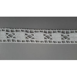 Metri 1 di Passamaneria in pizzo merletto colore bianco latte alta cm 2