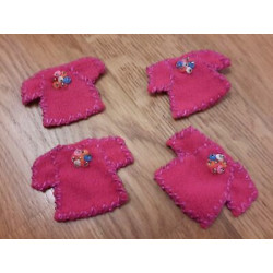 N.8 Applicazioni in tessuto panno a forma di maglietta colore fuxia cm 5