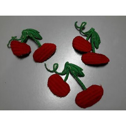 N.10 applicazioni a ciliegia in tessuto verde e rosso cm 5 da cucire