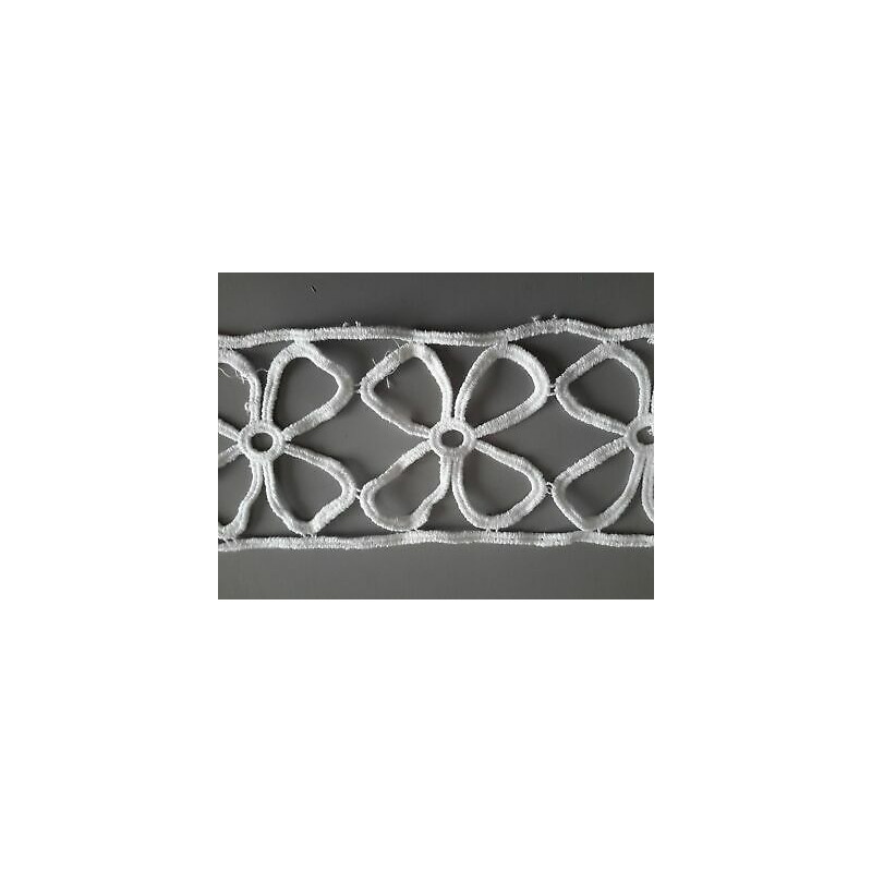 N 3 applicazioni tessuto da cucire a fiori colore BIANCO cm 9x333 circa