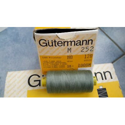 Spoletta filato Gutermann Tilolo No 120 M252 colore verde salvia 821 in Su