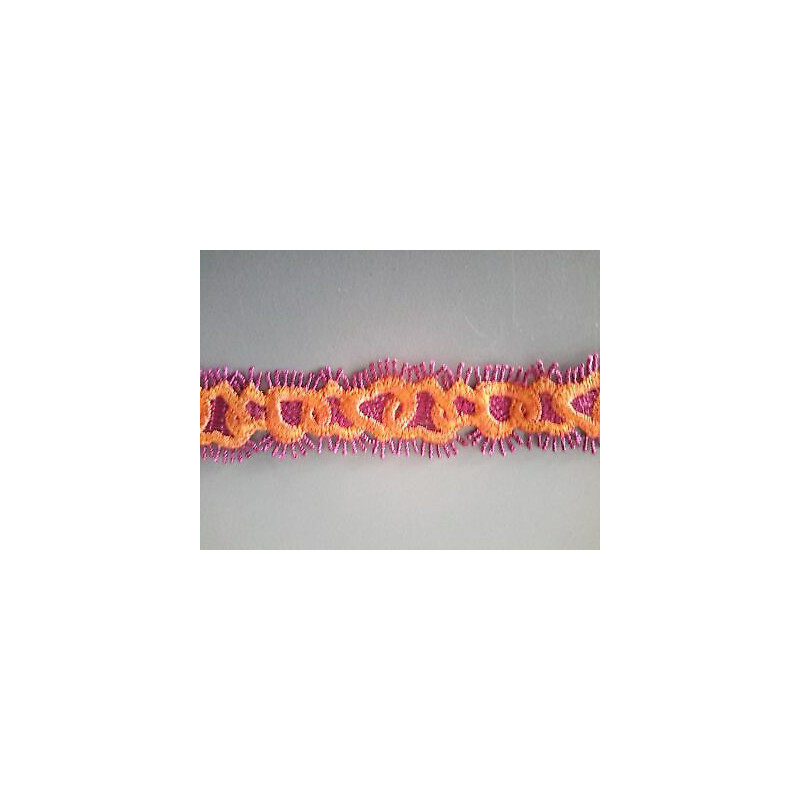 N. 1 applicazioni passamaneria in tessuto arancio e fuxia a cuore cm 90 x 