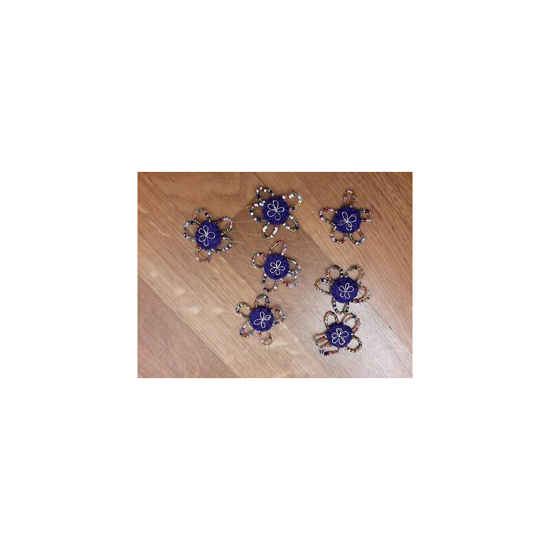 N 8 APPLICAZIONI DECORAZIONI FIORI IN PERLINE BLU cm 4