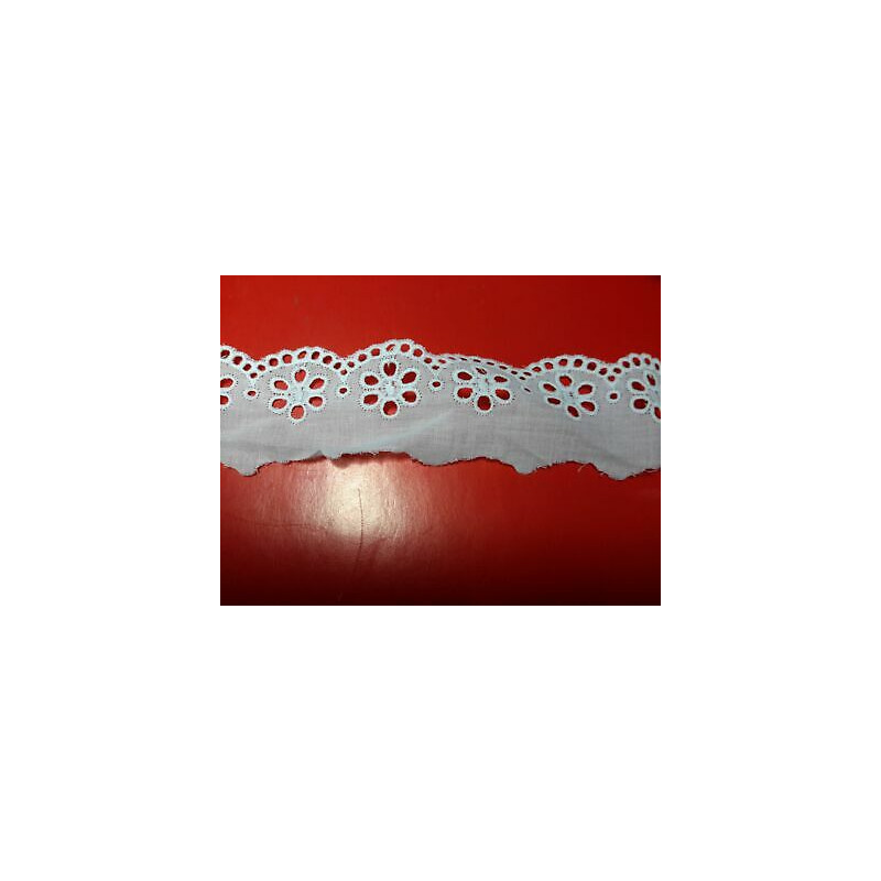 Metri 1 Passamaneria pizzo sangallo merletto bianco alta cm 4 circa