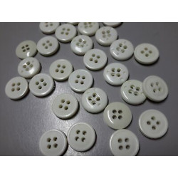 N. 60 Bottoni rotondi in plastica colore bianco latte 4 fori mm 14 circa