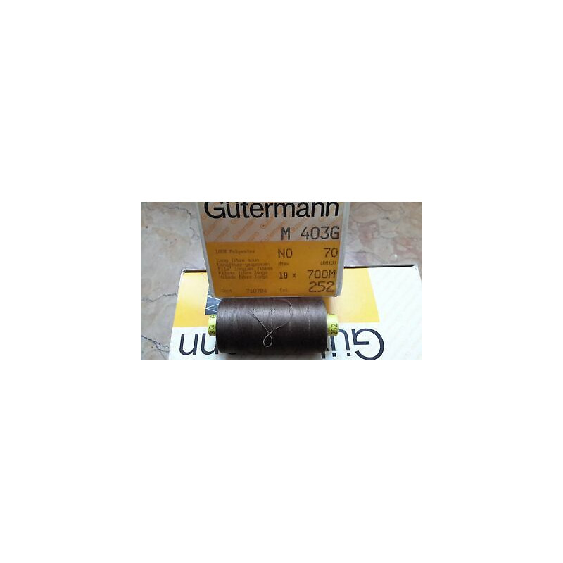 Spoletta filato Gutermann Tilolo No 70 M403 colore marrone 252