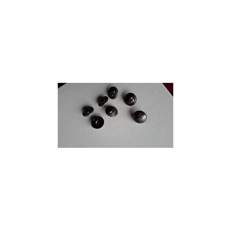 n 4 bottoni rotondi colore oro anticato scuro con decoro cm 1,8 foro diet
