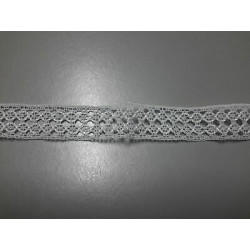 Metri 2 circa Passamaneria pizzo merletto bianco alta cm 1,5 circa