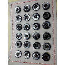 n 24  Bottoni rotondi plastica colore grigio cm 1,7 a 4 fori 