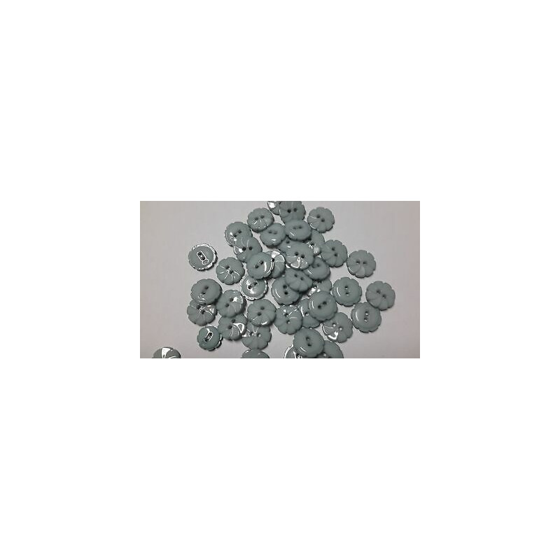 n 10 Bottoni a fiore in plastica colore azzurro cm 1,5 a 2 fori