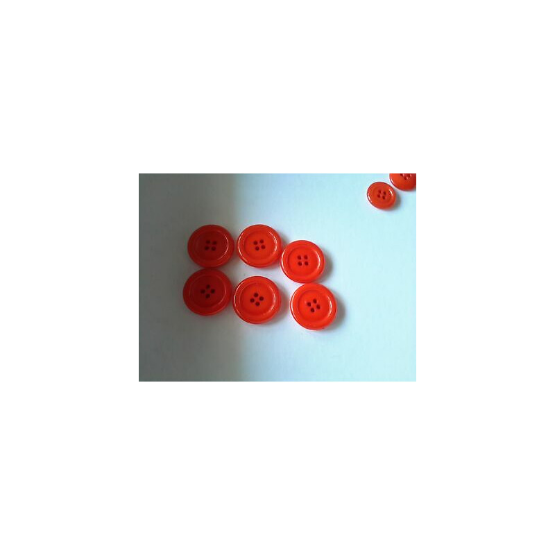 n 10  Bottoni rotondi plastica colore rosso chiaro sfumato cm 2,7 a 4 fori
