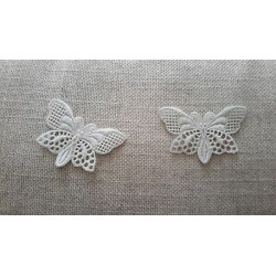 N. 5 Applicazioni decori in tessuto a farfalla bianco dimensioni cm 5,5x3