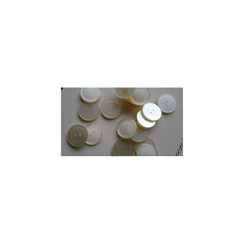 n 10 bottoni rotondi colore avorio cm 2,6 a 2 fori