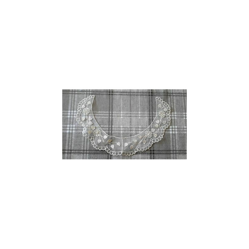 N. 1 Applicazioni decori in pizzo avorio dimensioni cm 36x5,5 cad.