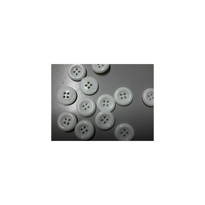 N. 10 Bottoni rotondi in plastica colore bianco 4 fori mm 22 circa
