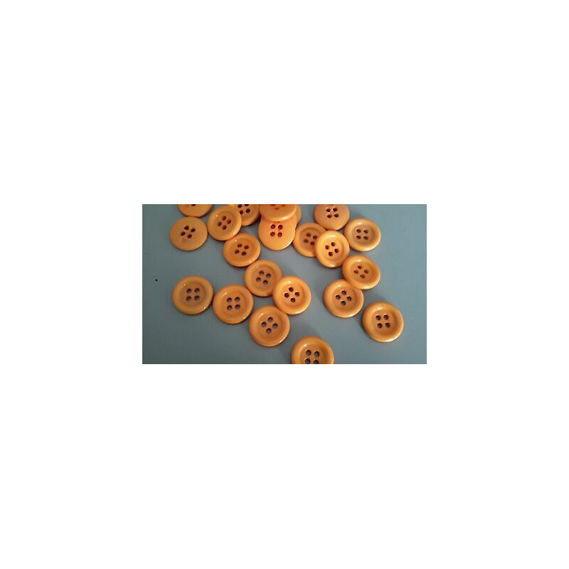 N. 10 Bottoni rotondi in plastica colore arancio 4 fori mm 22 circa
