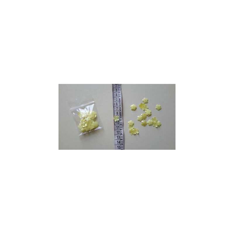 gr. 8 di Paillettes applicazioni a fiore giallo 13 mm circa